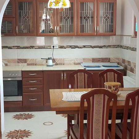 Knez Apartmani Senje Rum bild