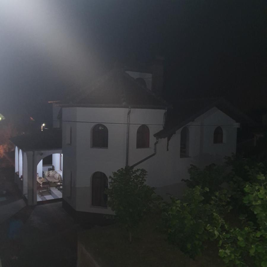 Knez Apartmani Senje Exteriör bild