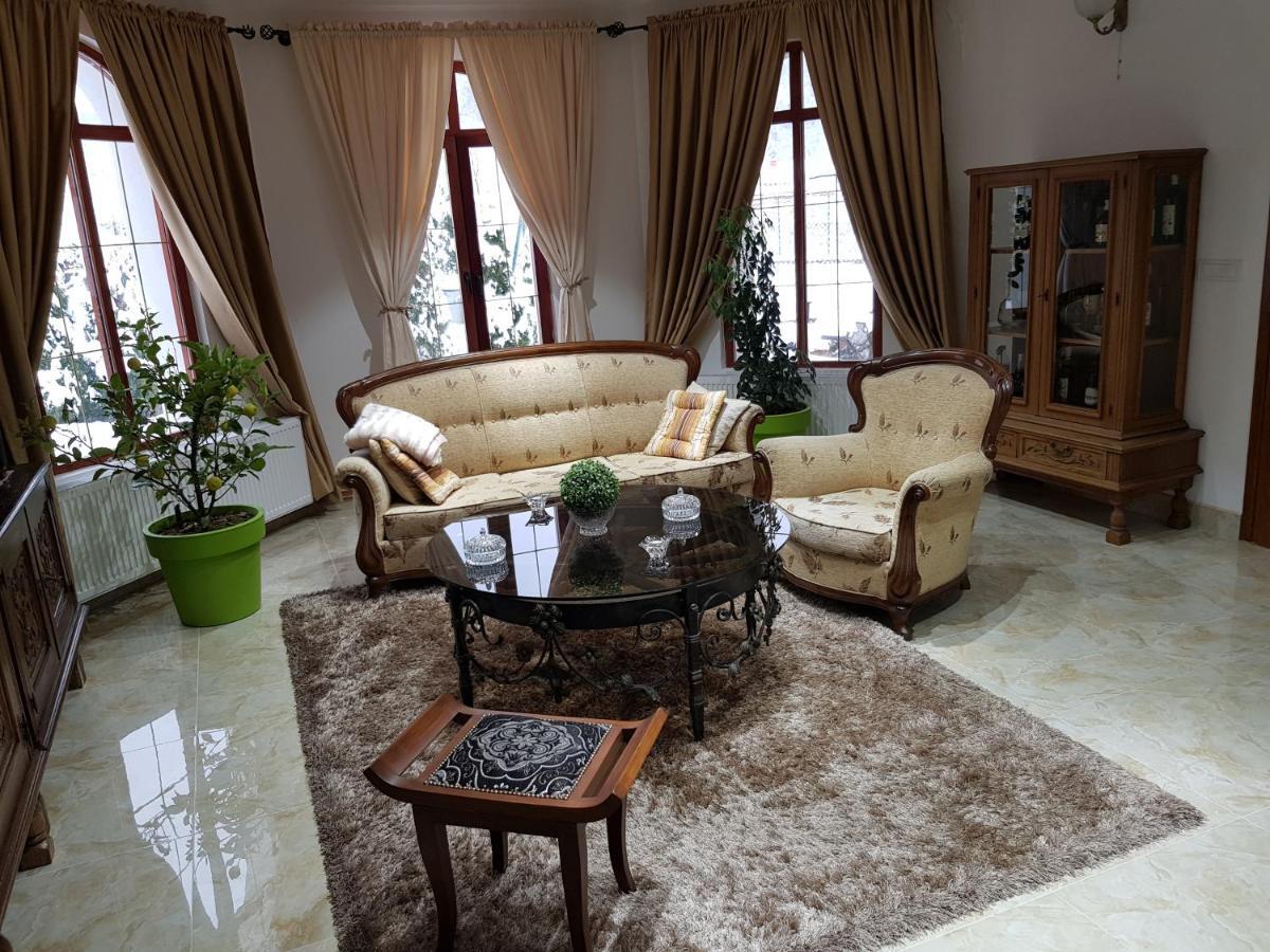 Knez Apartmani Senje Exteriör bild